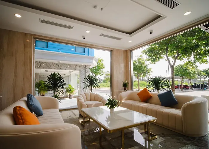 Khách sạn Danitel Hạ Long
