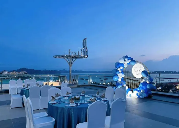 Danitel Khách sạn 4*