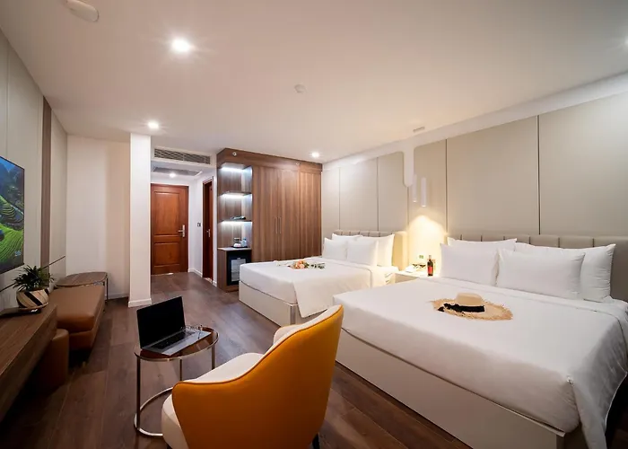 Khách sạn Danitel Hạ Long