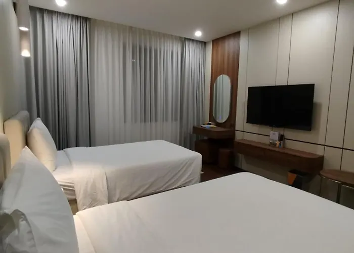 Khách sạn Danitel 4*